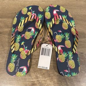 Vera Bradley Flip Flops Size Medium (7-8)